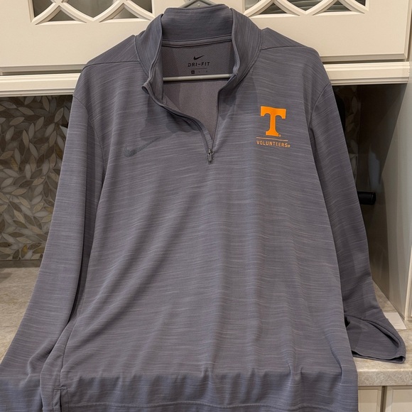 Nike Gray Tennessee Volunteers Pullover - Picture 1 of 3
